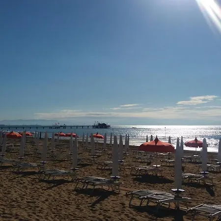 Residenza Fiori Lignano شقة