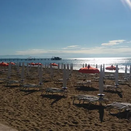 Residenza Fiori Lignano * Линьяно-Саббьядоро